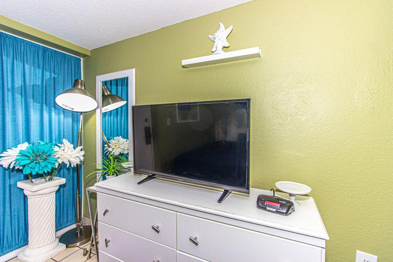 Oceanfront 1 Bedroom - Sand Dunes 1129 - Sleeps 6! Мертл-Біч Екстер'єр фото