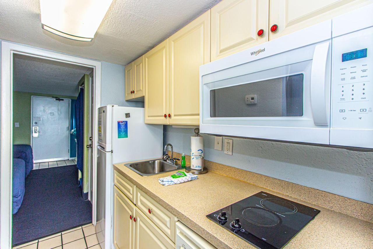 Oceanfront 1 Bedroom - Sand Dunes 1129 - Sleeps 6! Мертл-Біч Екстер'єр фото